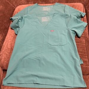 Figs Surgical Green Catarina Top (M and L)
